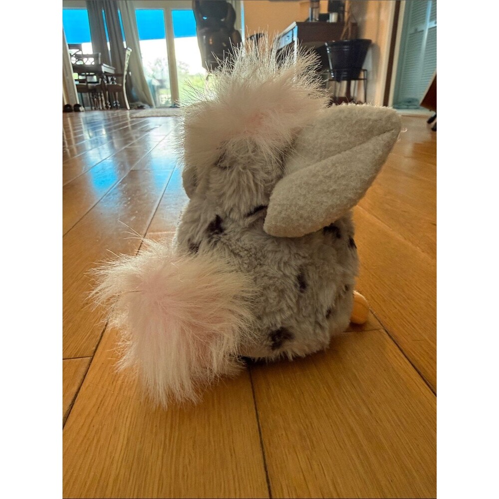 1998 Pink Snow Leopard Furby with tags (Working) generation 1 vintage - Picture 4 of 5